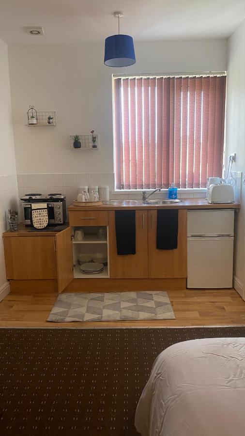 Bv Comfy Studio At Deighton Huddersfield Esterno foto